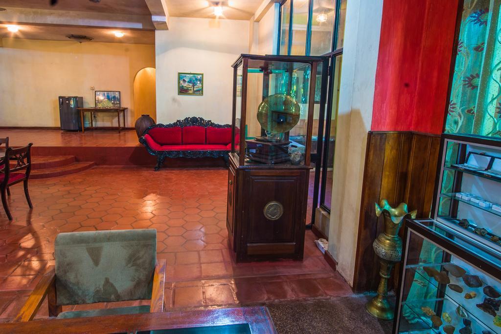 Hotel Gem Land Ratnapura Luaran gambar