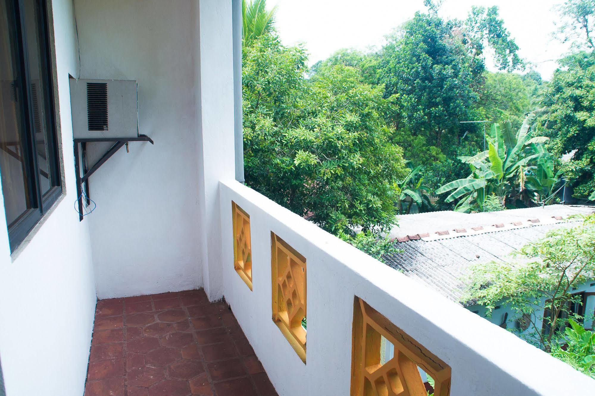 Hotel Gem Land Ratnapura Luaran gambar