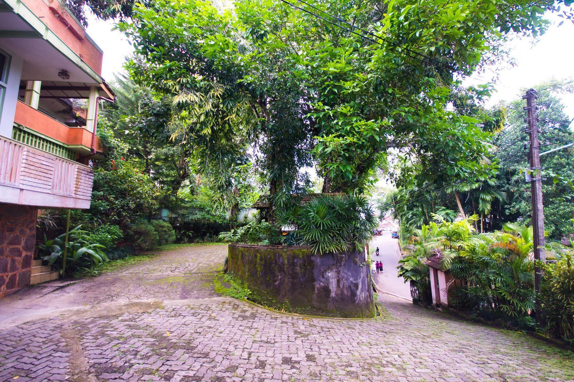 Hotel Gem Land Ratnapura Luaran gambar